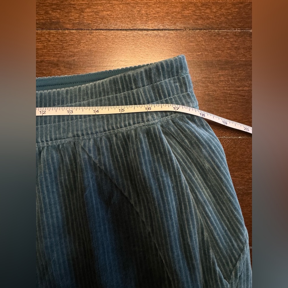 NWOT Lululemon Scuba Mid-Rise Wide-Leg Pant *Velvet Cord Storm Teal - Picture 11 of 12